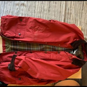 Lightweight Beaufort Barbour Jacket In Cranberry